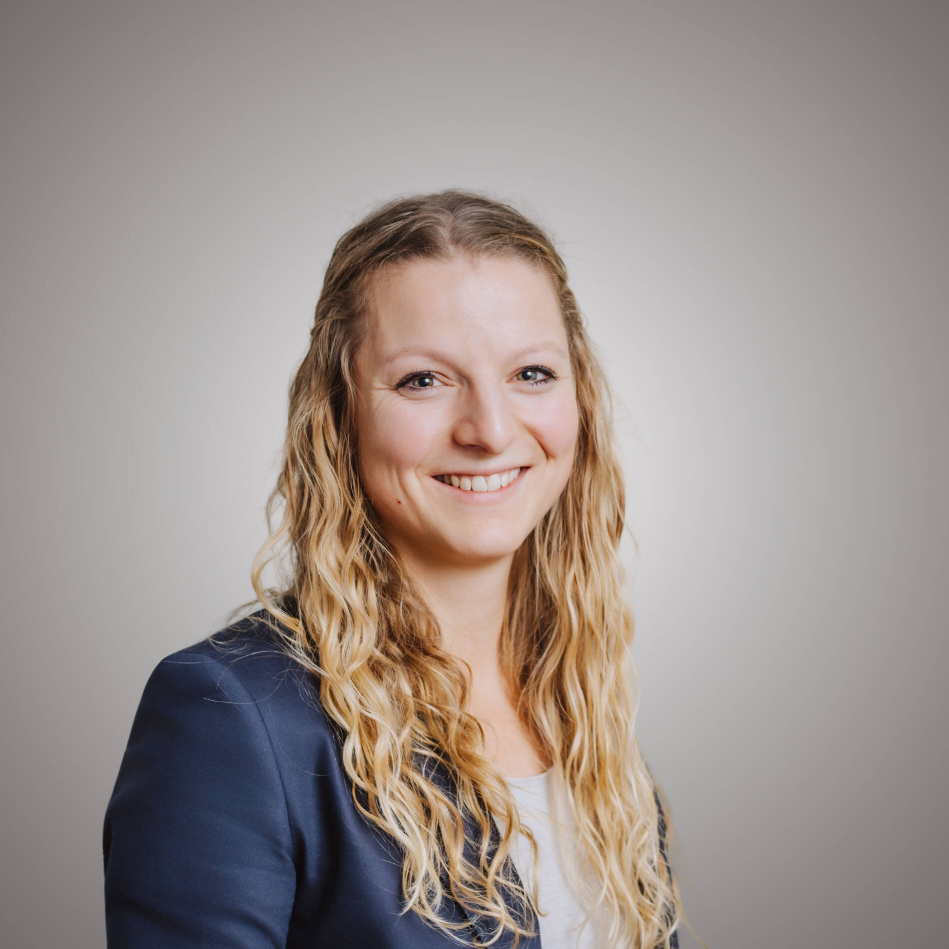 Rechtsanwältin, MLaw -  Xenia Barth 